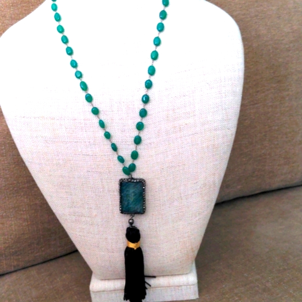 Green Onyx & Agate pendant necklace. 21" +1"+2 1/2" Long. New wire wrapped, Boho